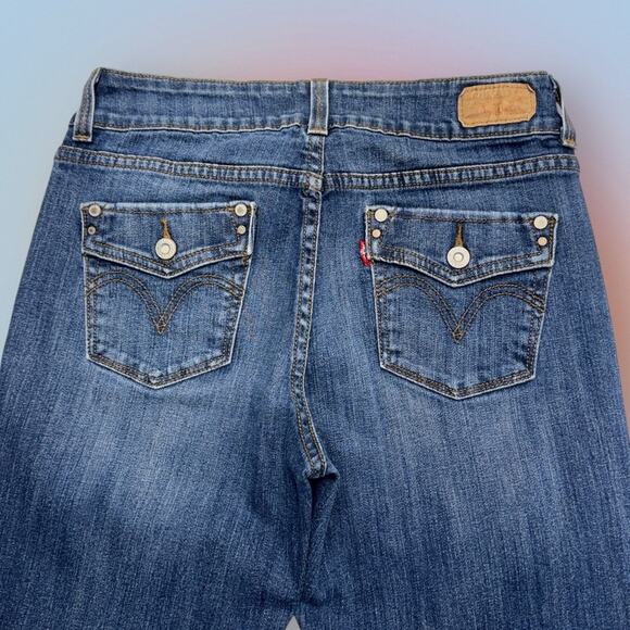 LEVI’S 526 Women’s 4 Short SLENDER BOOT Blue Jeans - Picture 4 of 4